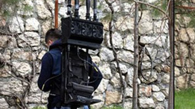 Polis meğerse sırtında ölüm taşımış !