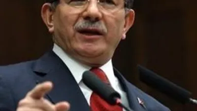 Davutoğlu'ndan çok sert tepki !