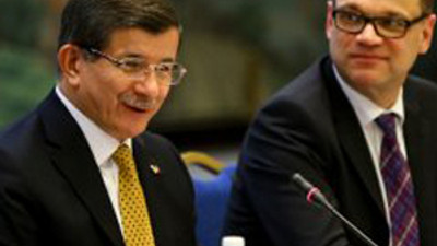 Davutoğlu'ndan WhatsApp çıkarması !