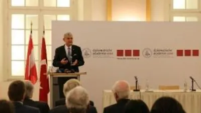 AB Bakanı Bozkır'dan Avusturya'da kritik açıklamalar !