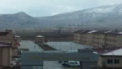Cezaevinin çatısı uçtu: 81 yaralı