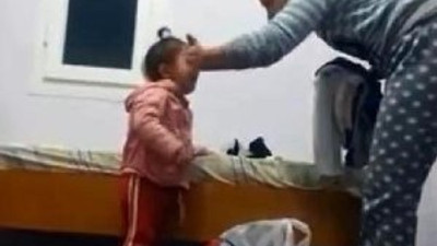 Tuanna'yı döven annesi çıktı !
