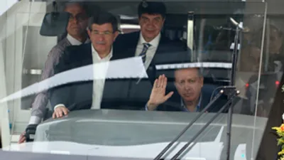 Antalya'da 19 km raylı sistem 5 ayda bitti !