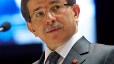 Davutoğlu'ndan, Türk müteahhitlere müjde !