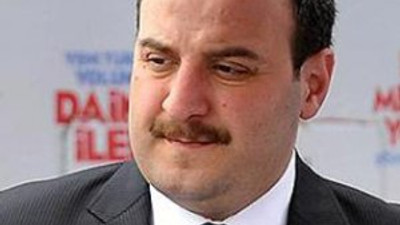 Erdoğan'ın danışmanı Can Dündar tweetiyle şaşırttı !