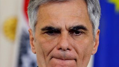 O ülkenin başbakanı istifa etti