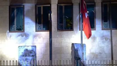 Almanya'da olay görüntü ! Erdoğan'ı Hitler yaptılar