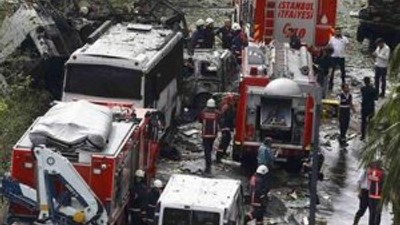 İstanbul Valisi Şahin: 11 ölü, 36 yaralı !