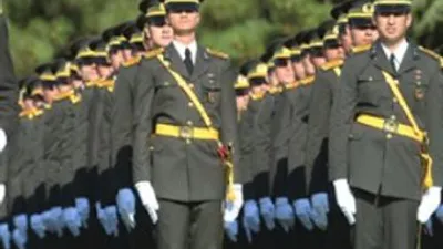 2 amirale FETÖ için gözaltı kararı !