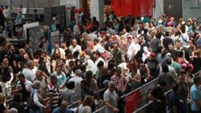 Atatürk Havalimanı'nda yoğunluk !