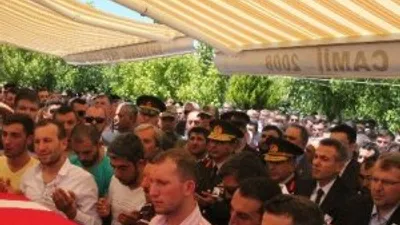 Şehidin ağabeyi: Haklarımızı helal etmiyoruz