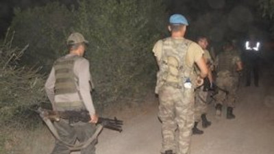 Kaçak darbecileri avcılar yakalattı