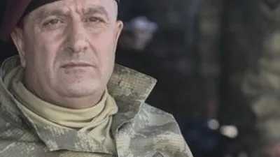 Zekai Aksakallı'nın askerin cebine koyduğu 8 emir