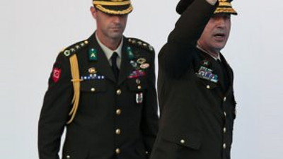 Org. Akar'ın yeni yaveri