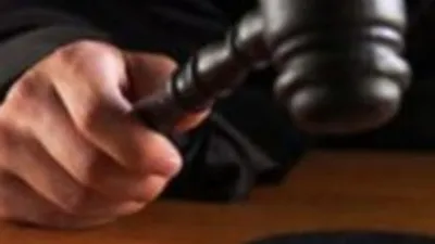 FETÖ'cü 4 isim için kırmızı bülten çıkarıldı !
