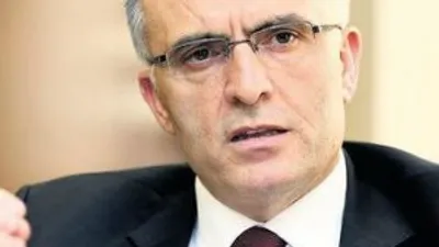 "Üstüne basa basa söylemek lazım"