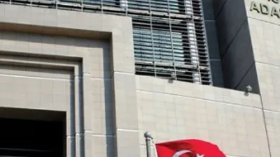 İSTANBUL'DA ADLİYELERE DEV OPERASYON