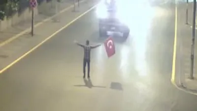 Tek başına 5 zırhlı birliğe direndi