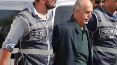 Boynundan Gülen'in muskası çıktı