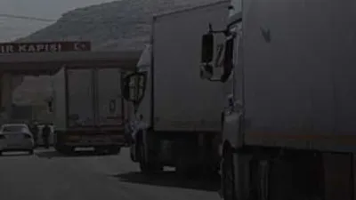Yardım TIR'ları Suriye'ye girdi !
