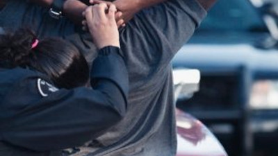 ABD’de polis bir siyahı daha öldürdü !