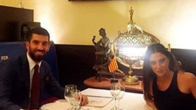 Aslıhan Doğan, Instagram'a geri döndü