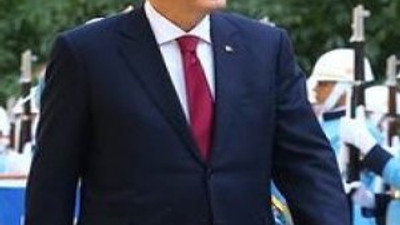 Cumhurbaşkanı Erdoğan'ı TBMM'ye gelişinde asker yerine polisler...