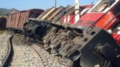 Bingöl'de yük trenine bombalı saldırı