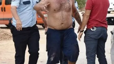 Polislerin yüzüne tiner döktü !