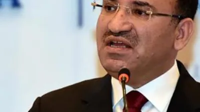 Bekir Bozdağ'dan FETÖ'cülere teklif
