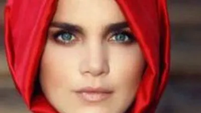 Tuğçe Kazaz'a göre Müslüman nasıl olmalı ?