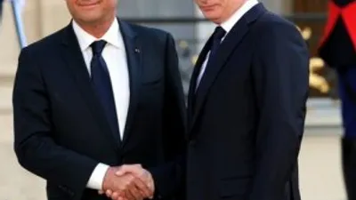 Putin Fransa ziyaretini erteledi