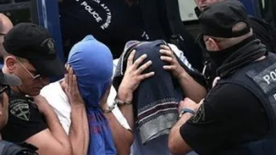 Yunanistan'dan 4 Türk'e daha ret !