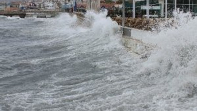 Marmara'yı lodos vurdu, seferler iptal !