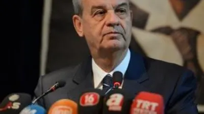 Başbuğ: Cumhurbaşkanı FETÖ'ye karşı tek başına