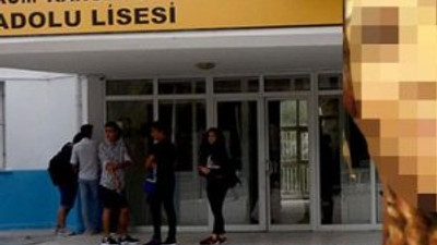İstiklal Marşı'nda kahkaha atan öğretmene soruşturma