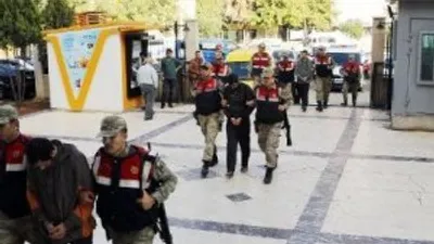 Sınırda 3 terörist yakalandı