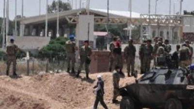 Bakan Işık ve Kara Kuvvetleri Komutanı sınırda
