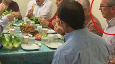 Atilla Taş'ın bu fotoğrafı olay olacak
