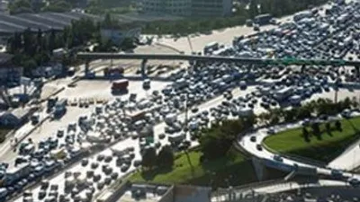 Mahmutbey gişelerde trafik çilesi bitiyor