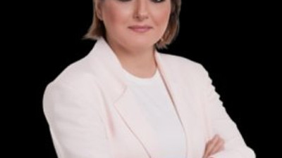 Başdanışman'dan Fransız gazeteciye: Diktatör anandır
