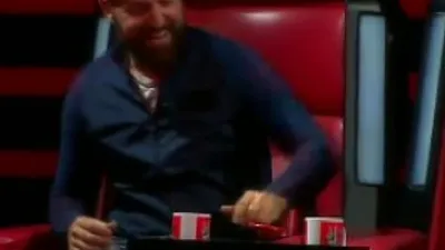 Hakan gülmekten kırdı geçirdi