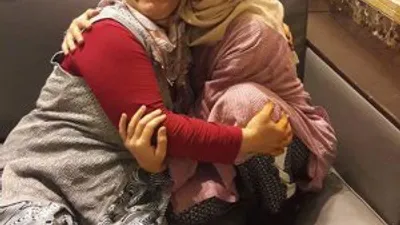 Ünlü şarkıcı Umre'ye gitti