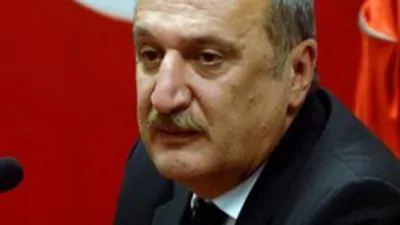 Ülkücülerin hedefinde Mehmet Ağar var