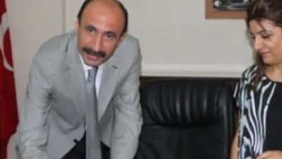 Diyarbakır'da 2 belediye başkanı gözaltına alındı