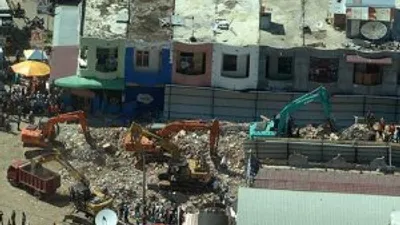 Endonezya'daki deprem nedeniyle 43 bin kişi evsiz kaldı