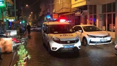 Barda kanlı kavga: 1'i polis 3 yaralı