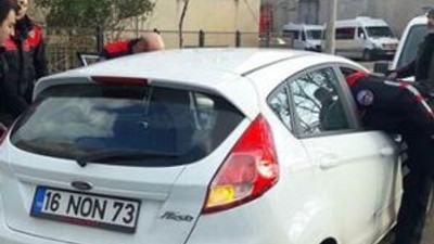 Polise ateş açan hırsızlık şüphelileri kovalamacada yakalandı