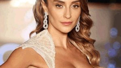 Özge Ulusoy'dan olay paylaşım