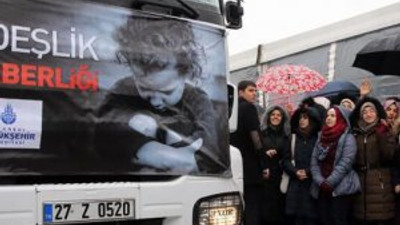İstanbul'dan Halep'e dev yardım konvoyu